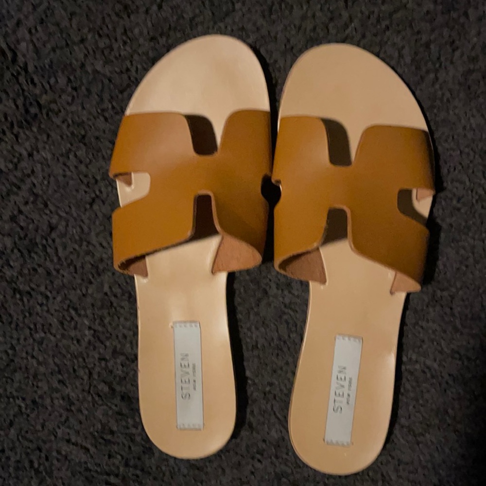 Steven sandal